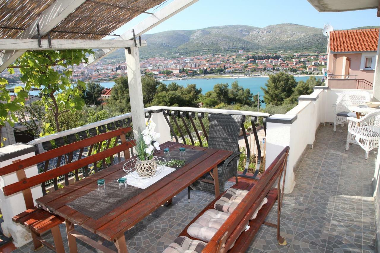 Apartment Poseidon Trogir Eksteriør bilde